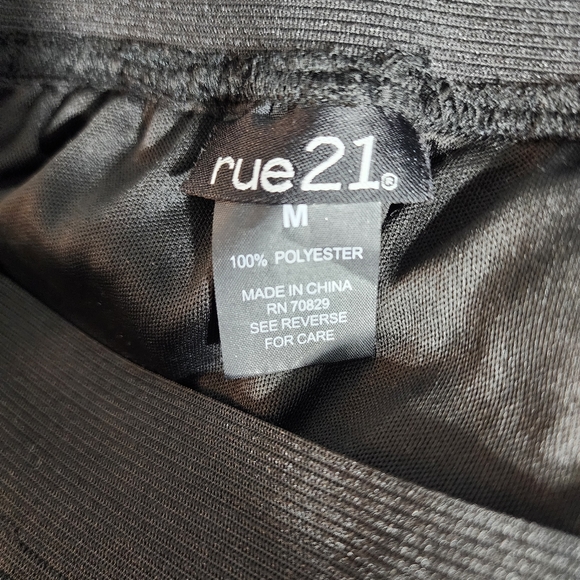 Rue 21 Black Tulle Skirt Sz Med Excellent Condition - Picture 6 of 6
